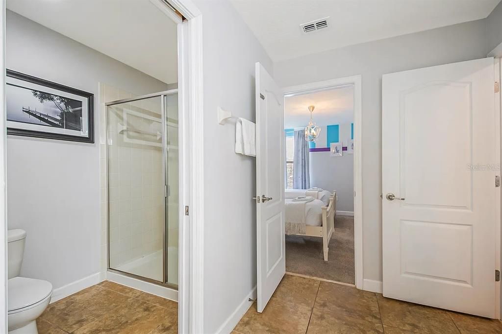 В аренду: $3,780 (8 спален, 5 ванн, 3909 Квадратных фут)