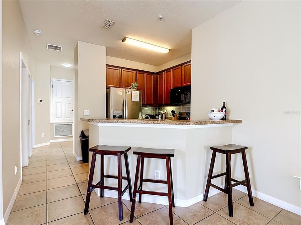 For Sale: $299,900 (3 beds, 2 baths, 1427 Square Feet)
