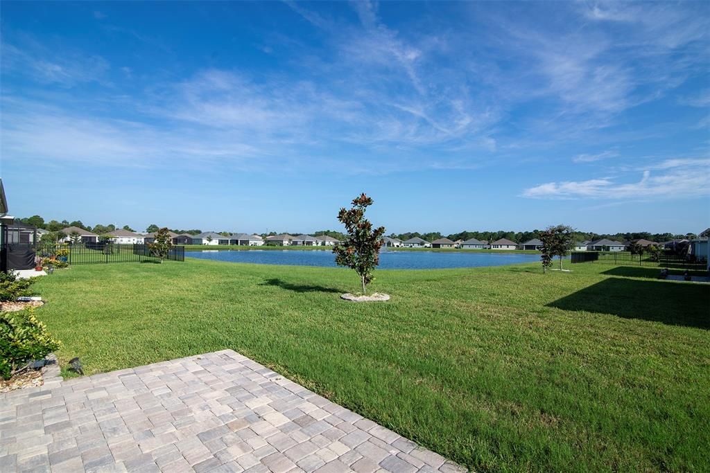 For Sale: $375,000 (3 beds, 2 baths, 1905 Square Feet)