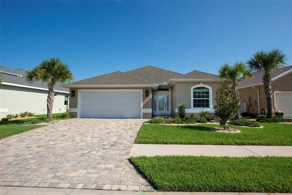 For Sale: $375,000 (3 beds, 2 baths, 1905 Square Feet)