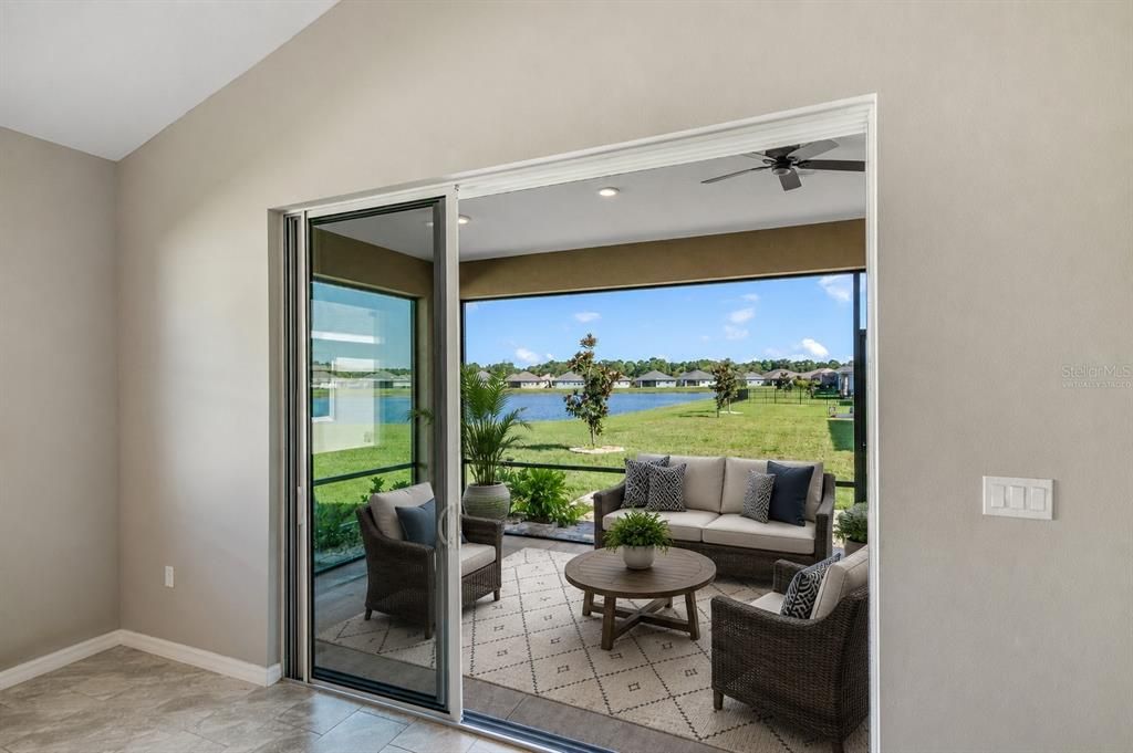 For Sale: $375,000 (3 beds, 2 baths, 1905 Square Feet)