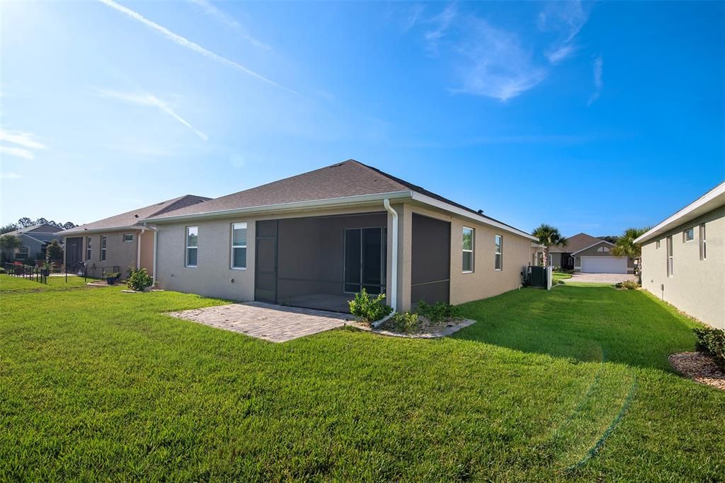 For Sale: $375,000 (3 beds, 2 baths, 1905 Square Feet)