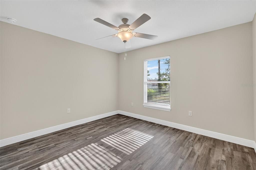 For Sale: $274,900 (3 beds, 2 baths, 1453 Square Feet)