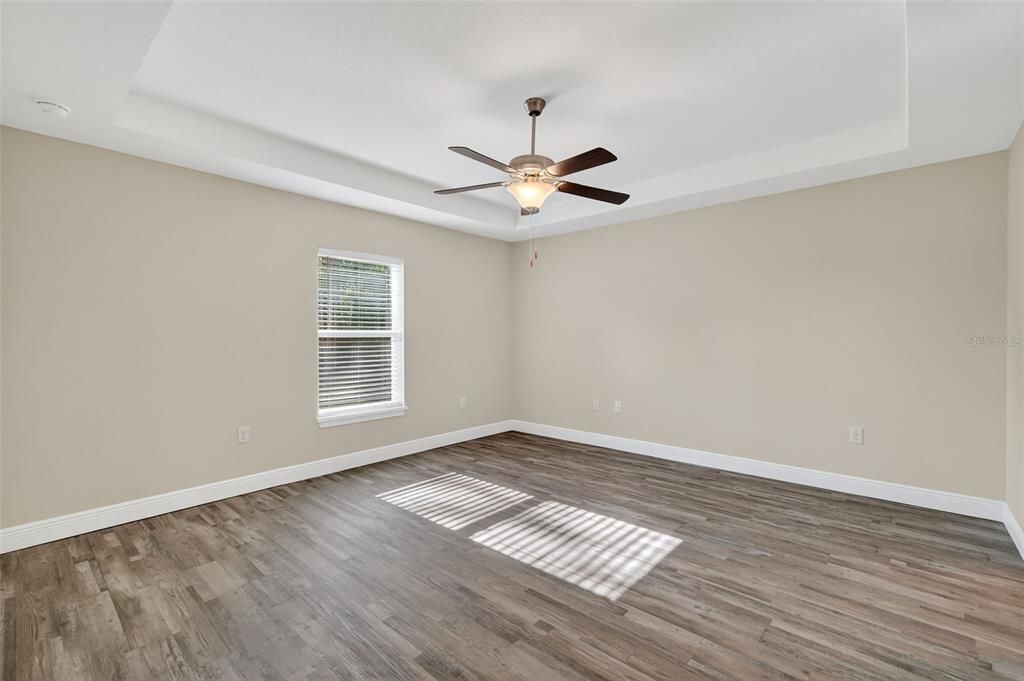 For Sale: $274,900 (3 beds, 2 baths, 1453 Square Feet)