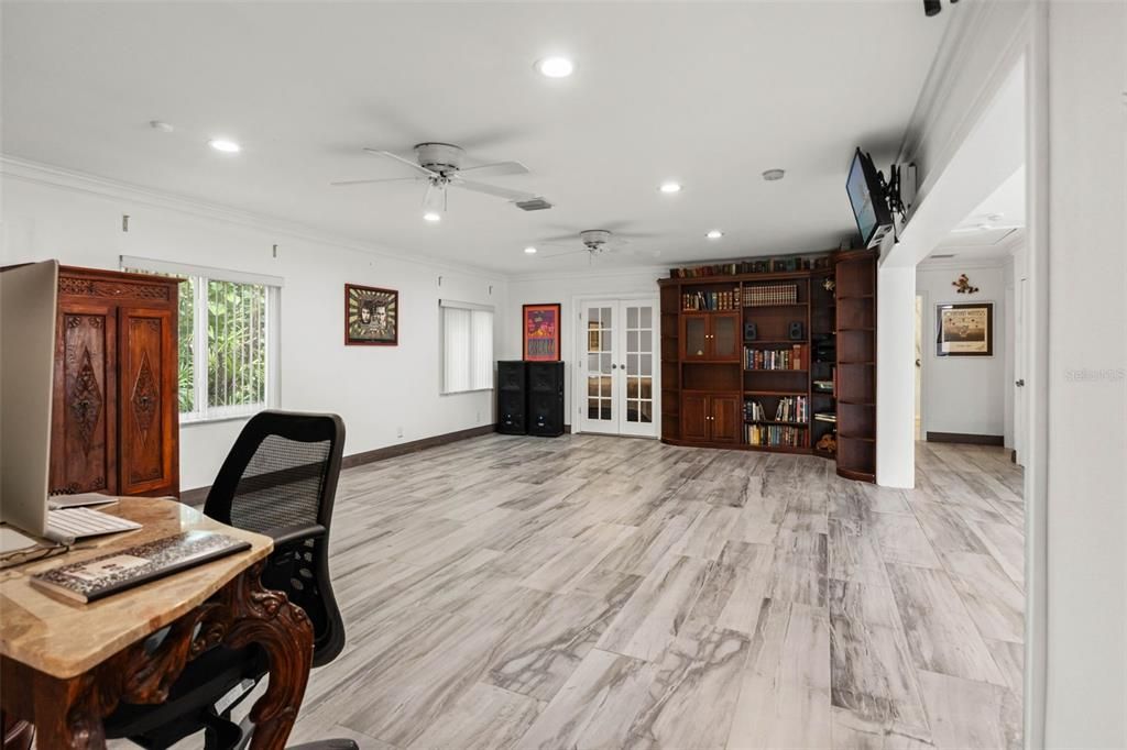 En Venta: $1,125,000 (2 camas, 2 baños, 2164 Pies cuadrados)