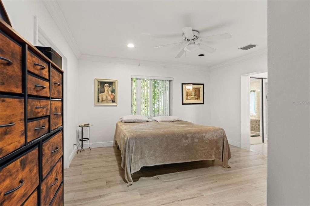 En Venta: $1,125,000 (2 camas, 2 baños, 2164 Pies cuadrados)