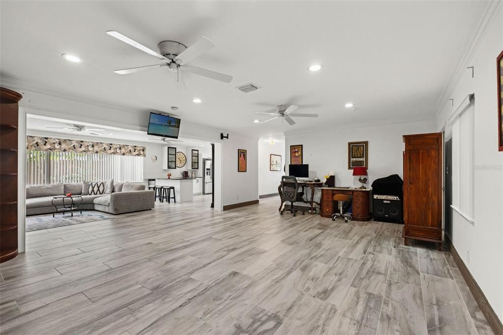 En Venta: $1,125,000 (2 camas, 2 baños, 2164 Pies cuadrados)