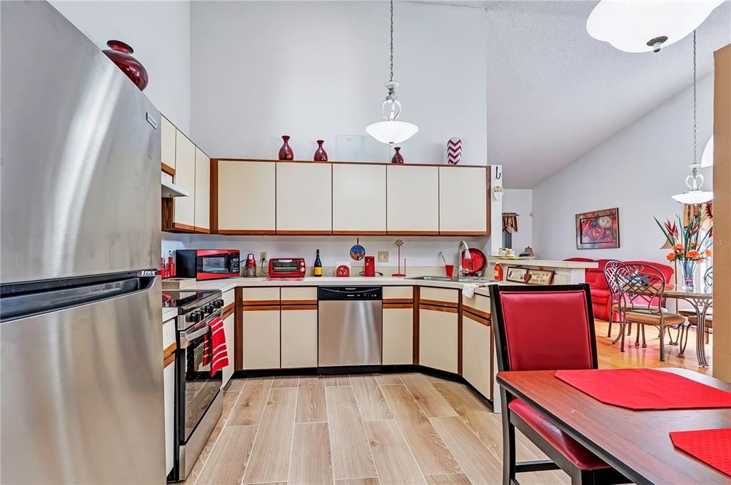 For Rent: $2,000 (3 beds, 2 baths, 1234 Square Feet)