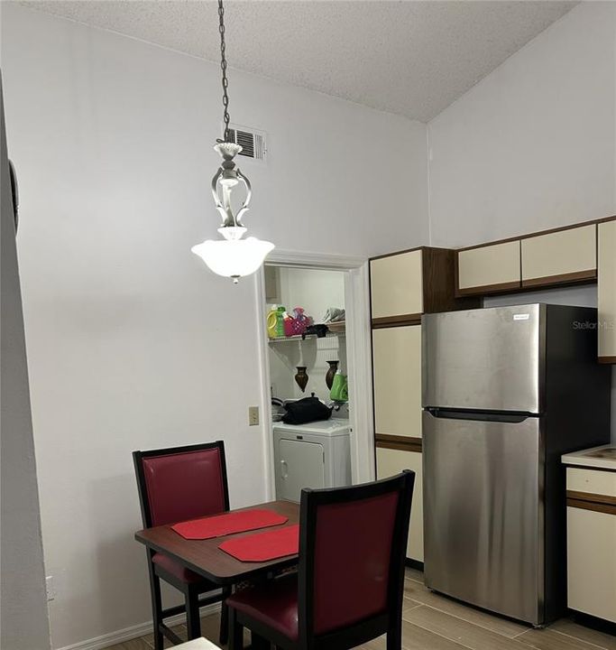 For Rent: $2,000 (3 beds, 2 baths, 1234 Square Feet)