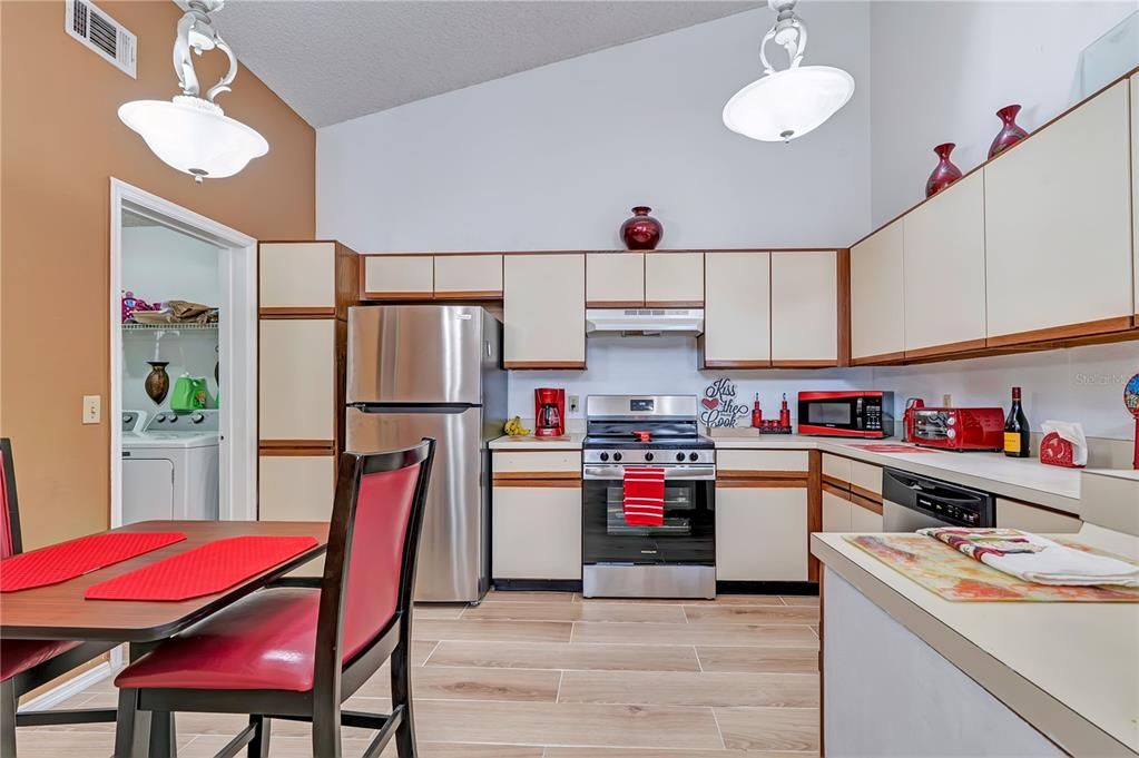 For Rent: $2,000 (3 beds, 2 baths, 1234 Square Feet)