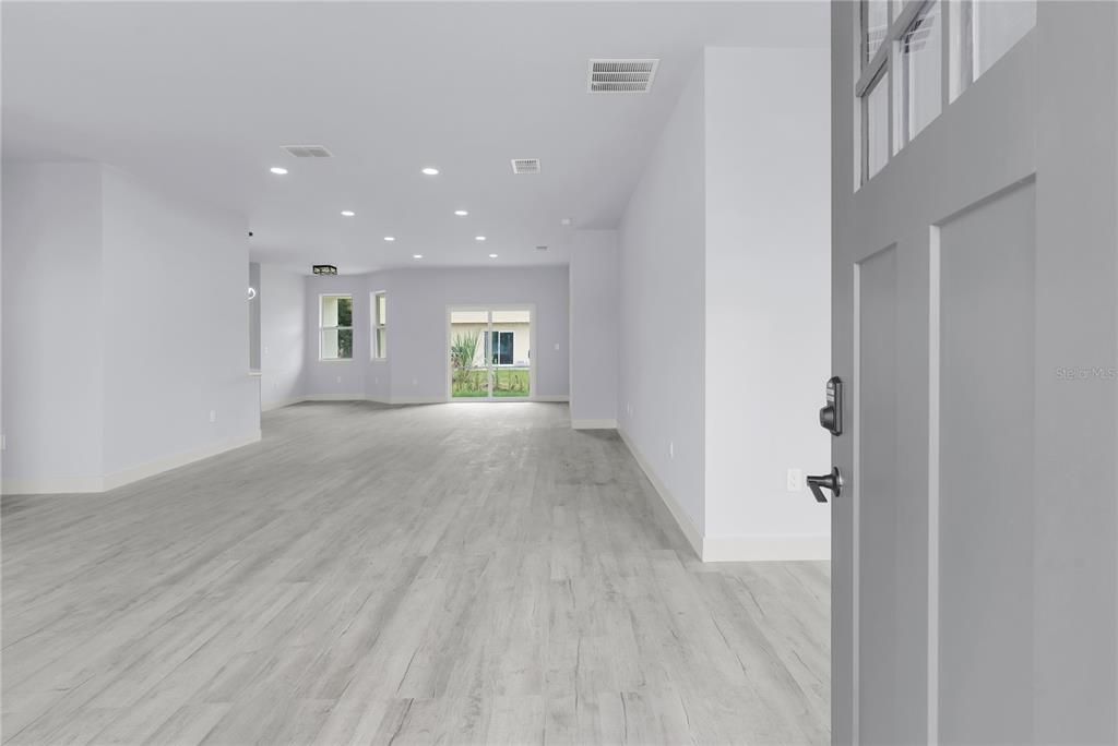 En Venta: $419,900 (4 camas, 3 baños, 2224 Pies cuadrados)