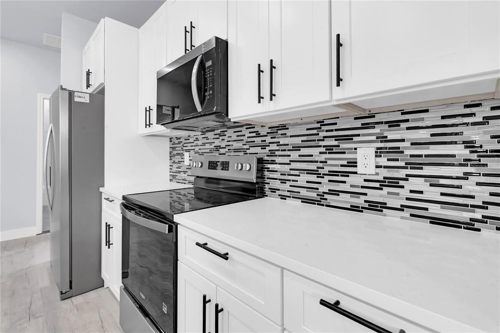 En Venta: $419,900 (4 camas, 3 baños, 2224 Pies cuadrados)