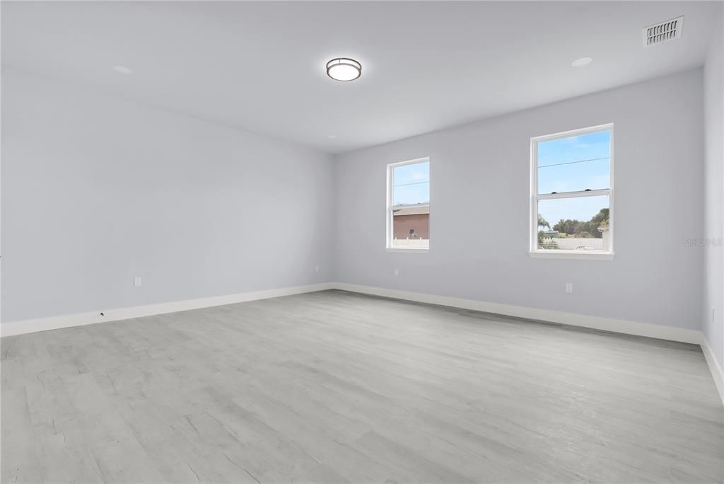 En Venta: $419,900 (4 camas, 3 baños, 2224 Pies cuadrados)
