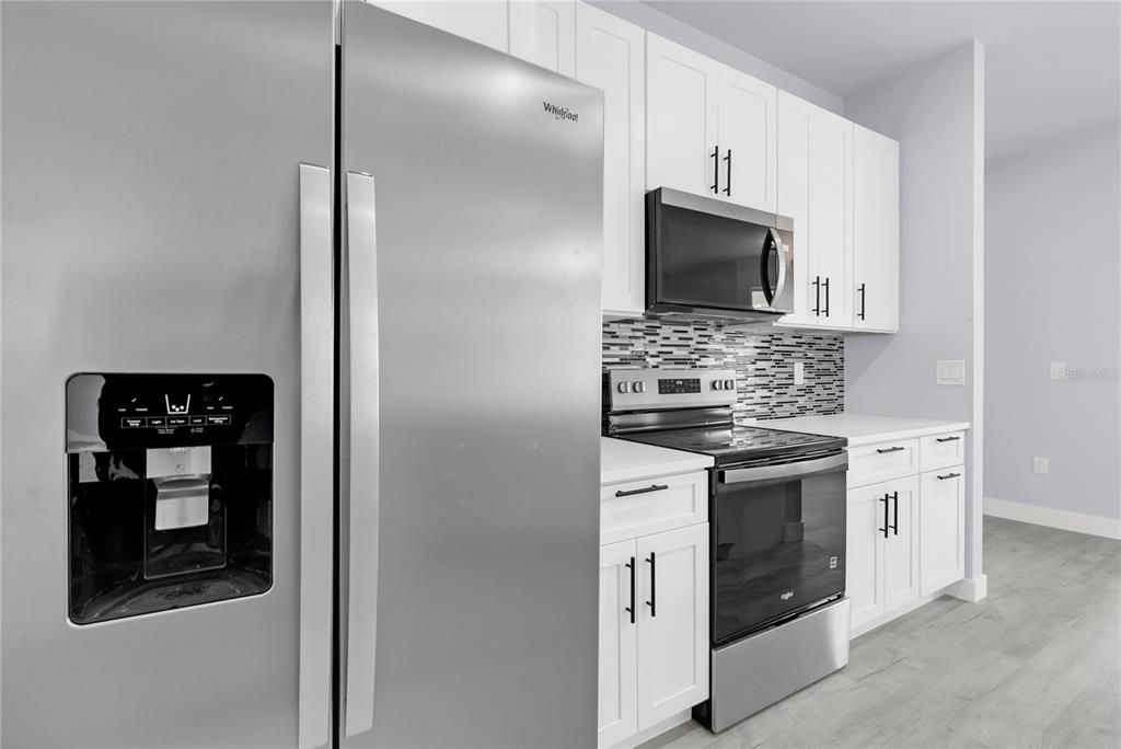 En Venta: $419,900 (4 camas, 3 baños, 2224 Pies cuadrados)