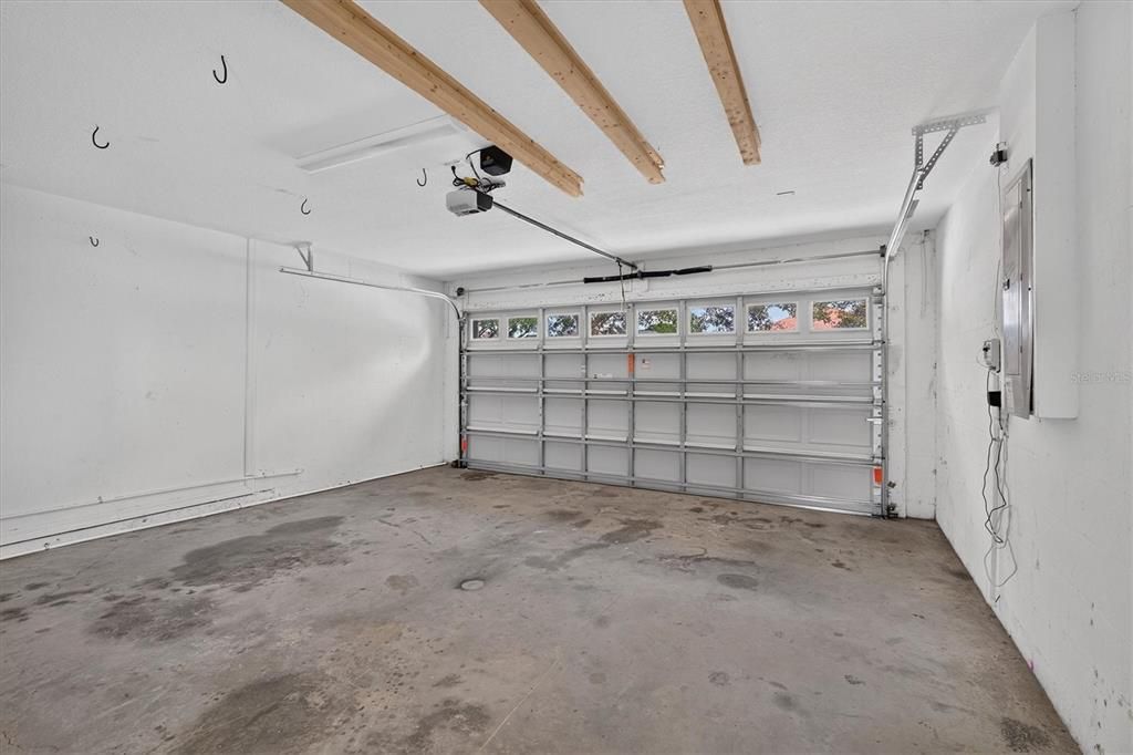 For Rent: $3,000 (4 beds, 2 baths, 2429 Square Feet)