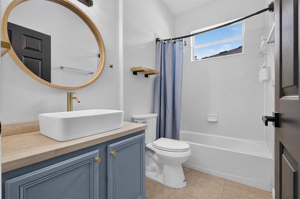 For Rent: $3,000 (4 beds, 2 baths, 2429 Square Feet)