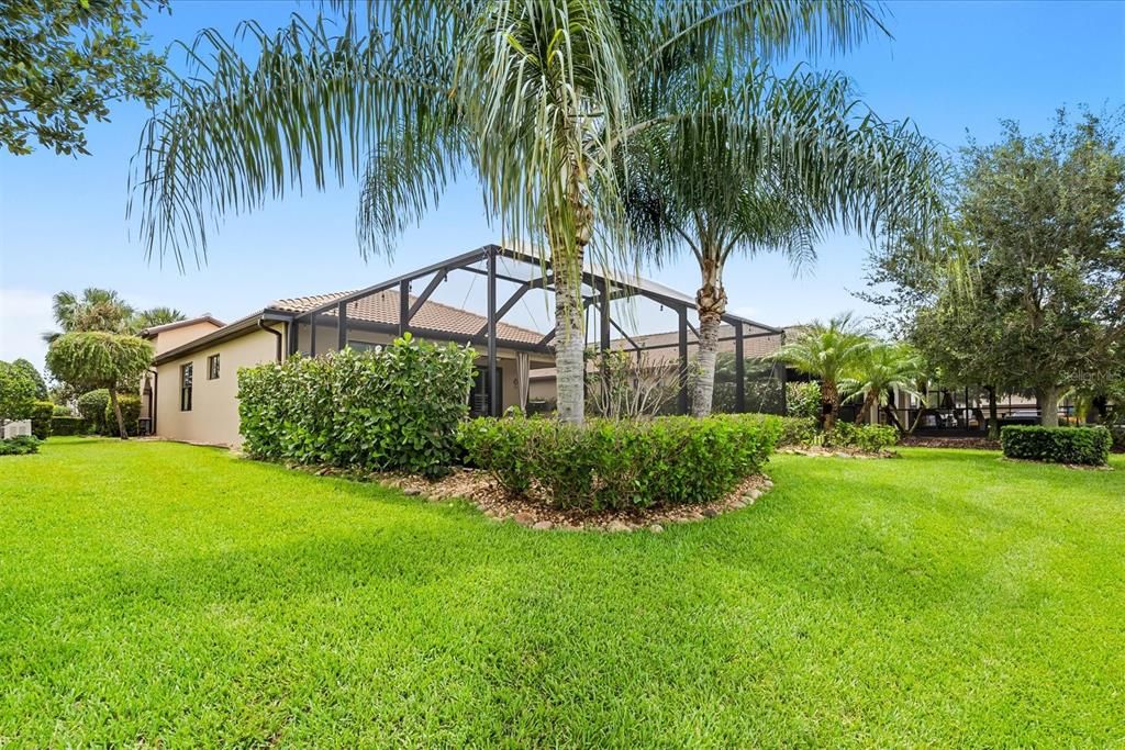 For Sale: $519,000 (2 beds, 2 baths, 1432 Square Feet)