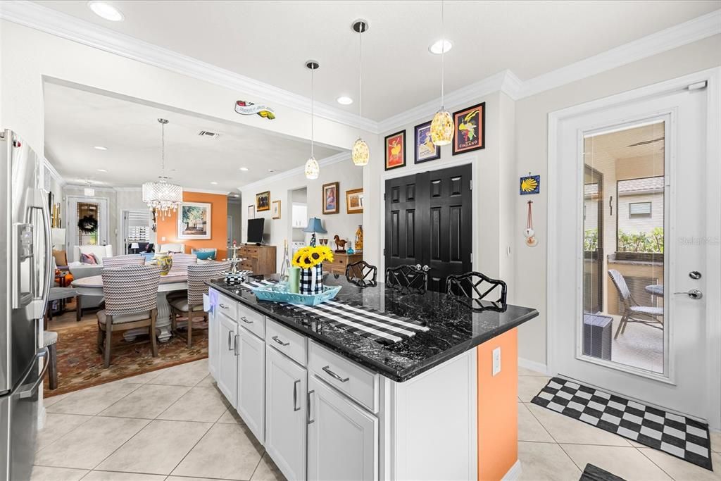 For Sale: $519,000 (2 beds, 2 baths, 1432 Square Feet)