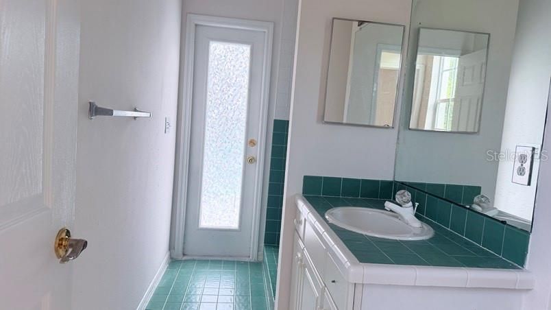 For Rent: $3,450 (4 beds, 3 baths, 2356 Square Feet)