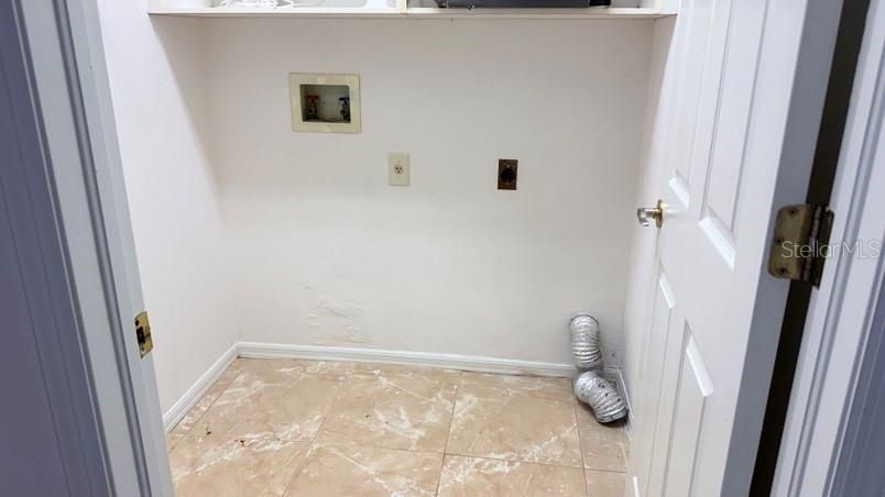 For Rent: $3,450 (4 beds, 3 baths, 2356 Square Feet)