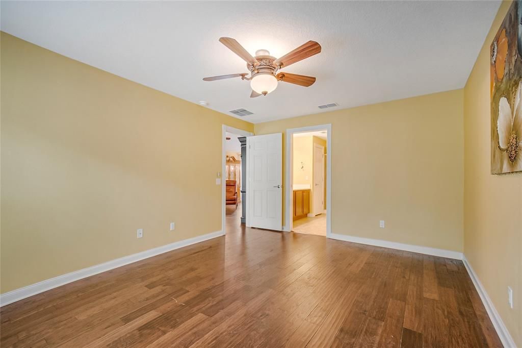 En Venta: $465,000 (3 camas, 2 baños, 1554 Pies cuadrados)