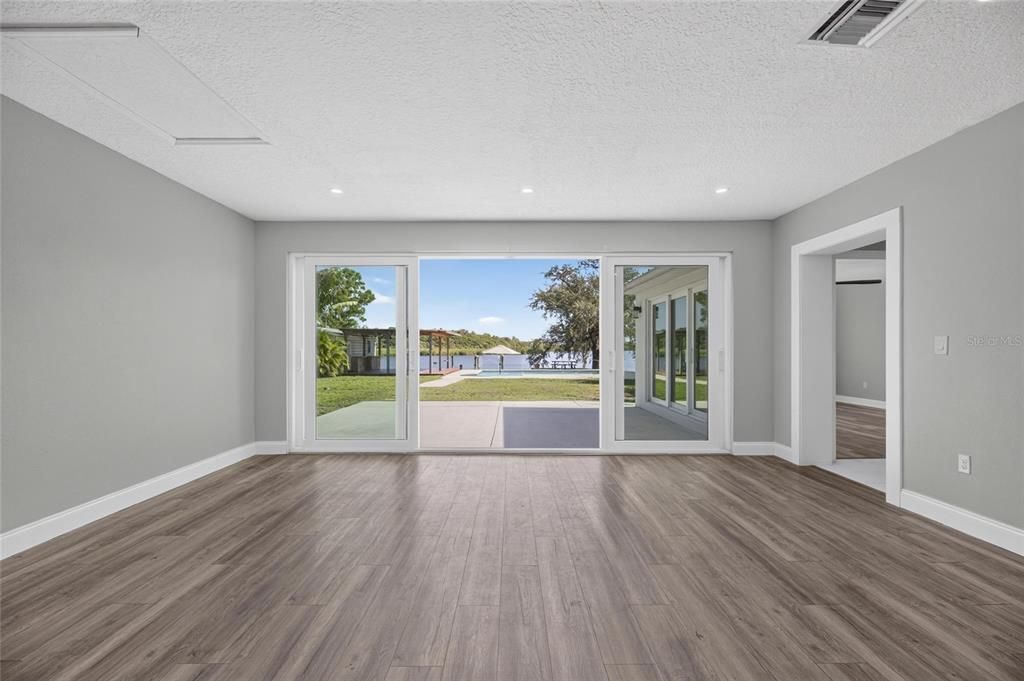 En Venta: $1,299,000 (3 camas, 2 baños, 1614 Pies cuadrados)