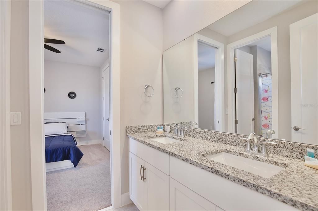 For Rent: $3,500 (4 beds, 3 baths, 2376 Square Feet)