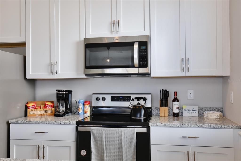 For Rent: $3,500 (4 beds, 3 baths, 2376 Square Feet)