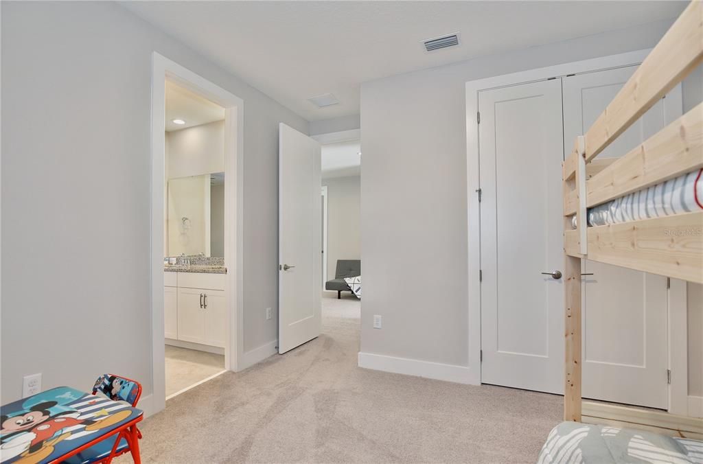For Rent: $3,500 (4 beds, 3 baths, 2376 Square Feet)