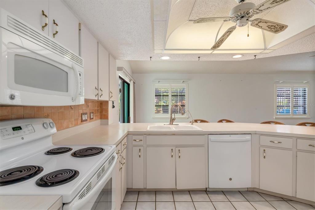 En Venta: $589,900 (3 camas, 2 baños, 1769 Pies cuadrados)