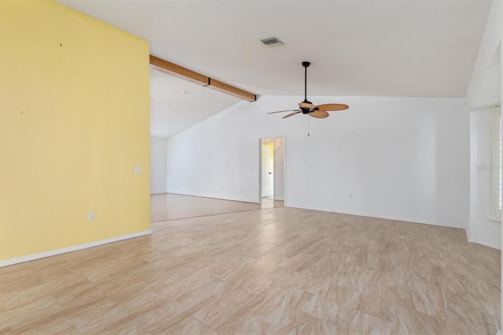 En Venta: $589,900 (3 camas, 2 baños, 1769 Pies cuadrados)