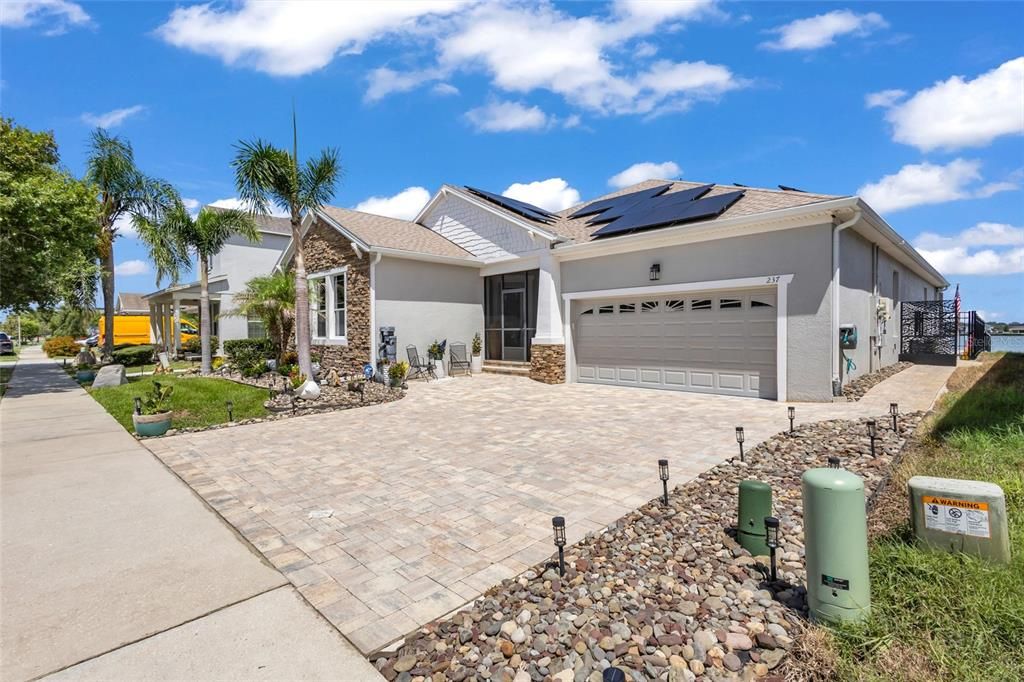 For Sale: $765,000 (5 beds, 4 baths, 2791 Square Feet)