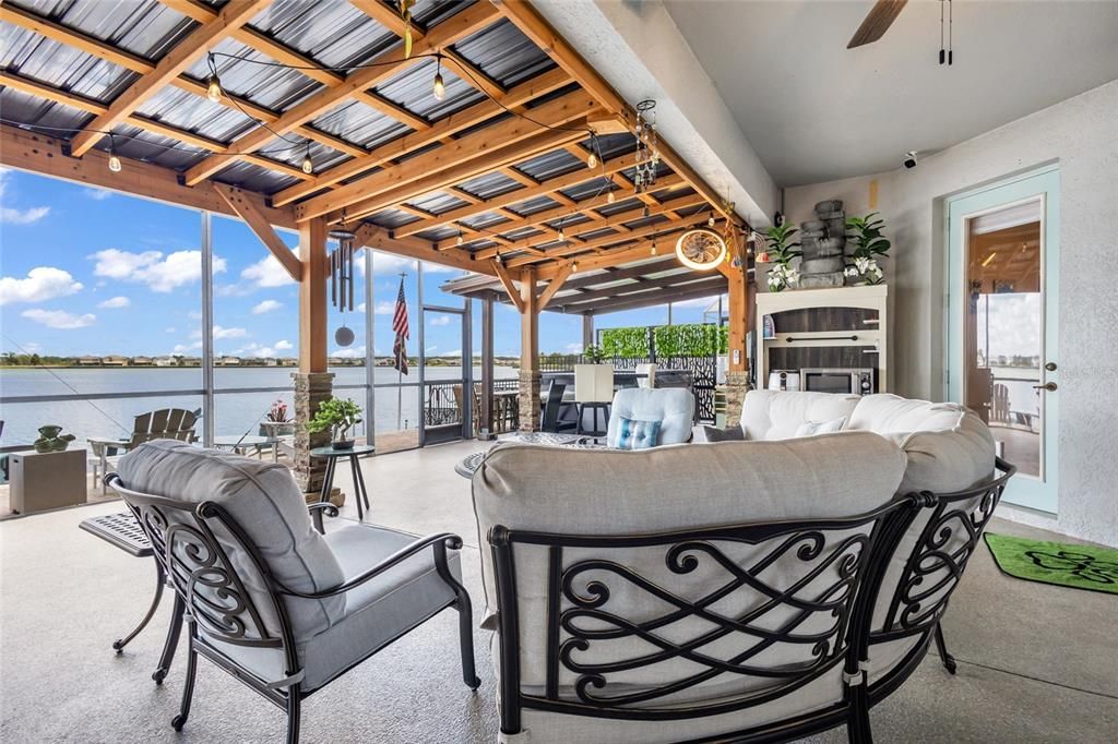 For Sale: $765,000 (5 beds, 4 baths, 2791 Square Feet)