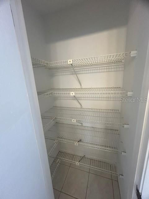 For Rent: $2,450 (3 beds, 2 baths, 1556 Square Feet)