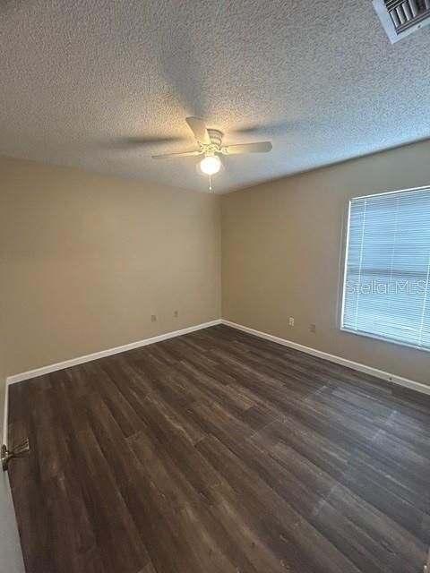 For Rent: $2,450 (3 beds, 2 baths, 1556 Square Feet)