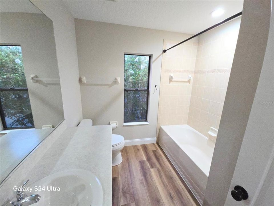 En Venta: $599,000 (5 camas, 3 baños, 3608 Pies cuadrados)