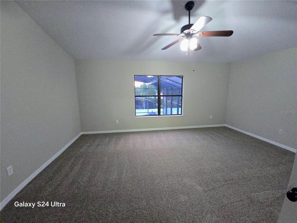 En Venta: $599,000 (5 camas, 3 baños, 3608 Pies cuadrados)