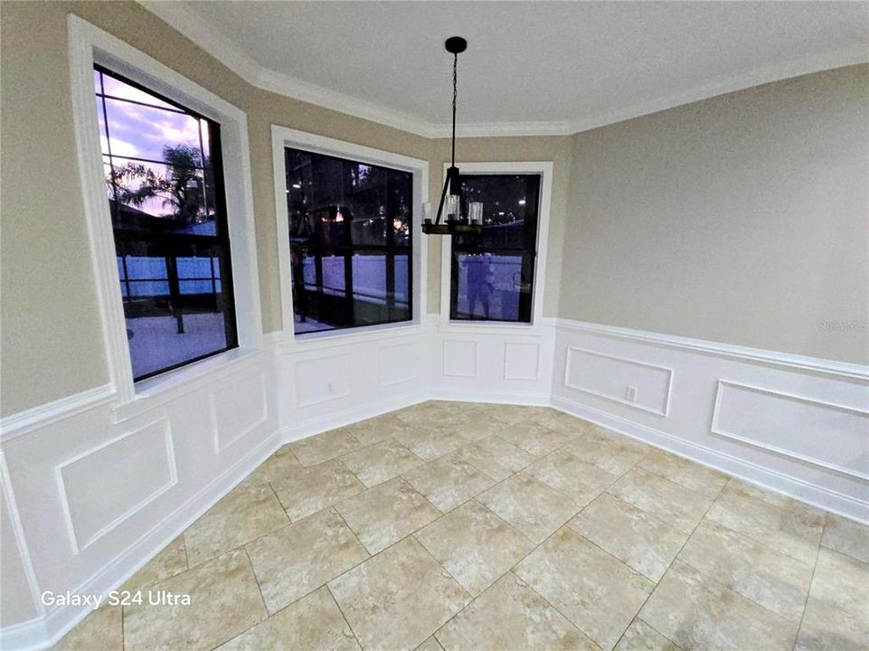 En Venta: $599,000 (5 camas, 3 baños, 3608 Pies cuadrados)