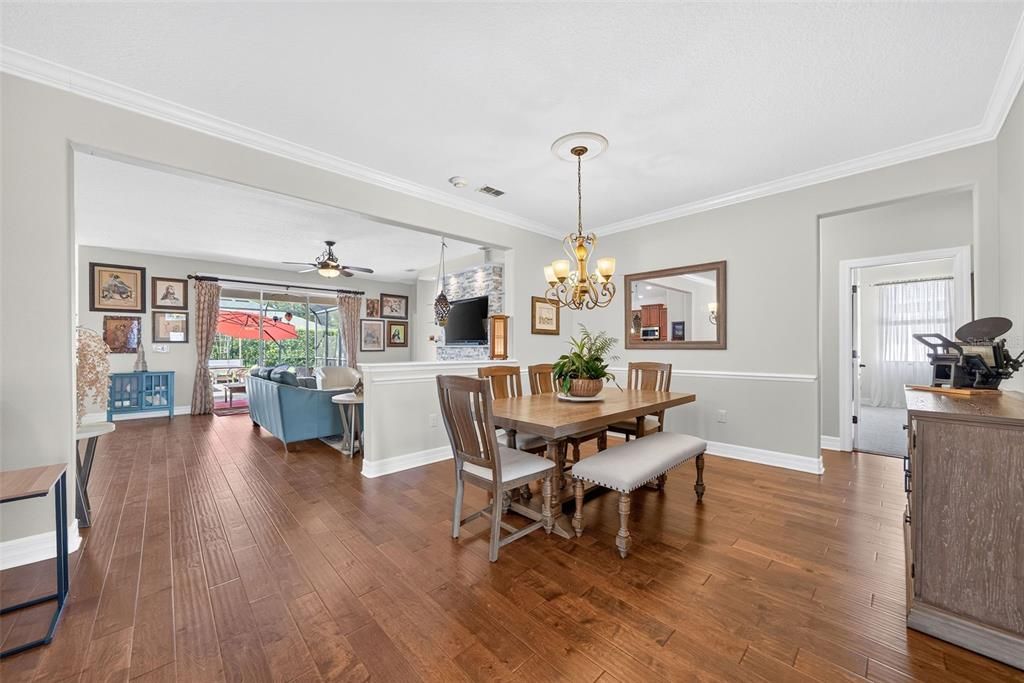 Active With Contract: $479,000 (3 beds, 3 baths, 2582 Square Feet)