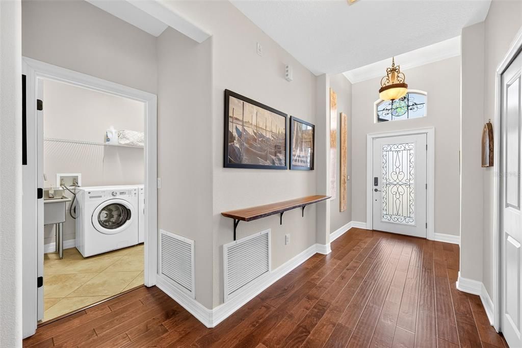 Active With Contract: $479,000 (3 beds, 3 baths, 2582 Square Feet)
