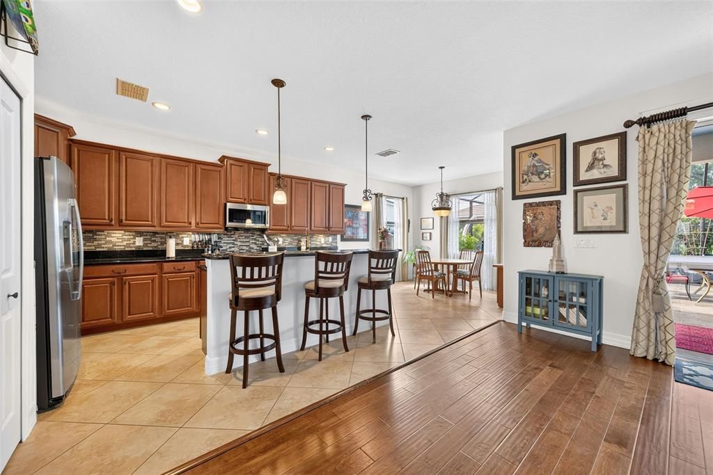 Active With Contract: $479,000 (3 beds, 3 baths, 2582 Square Feet)