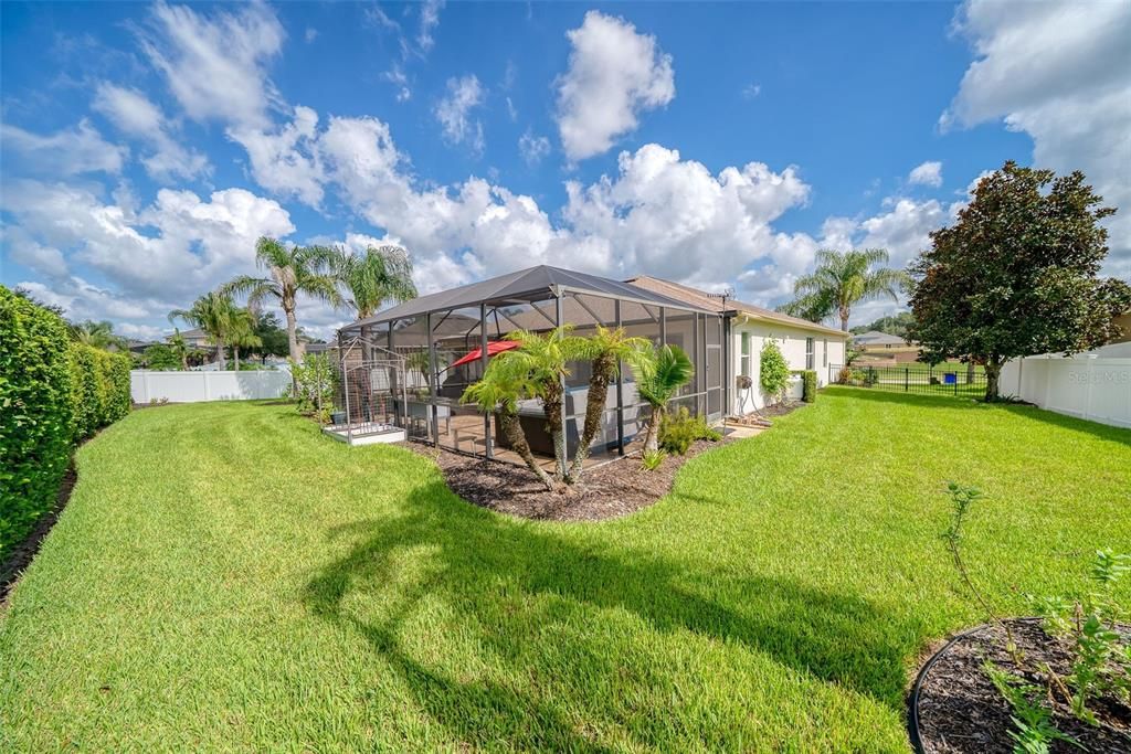 Active With Contract: $479,000 (3 beds, 3 baths, 2582 Square Feet)