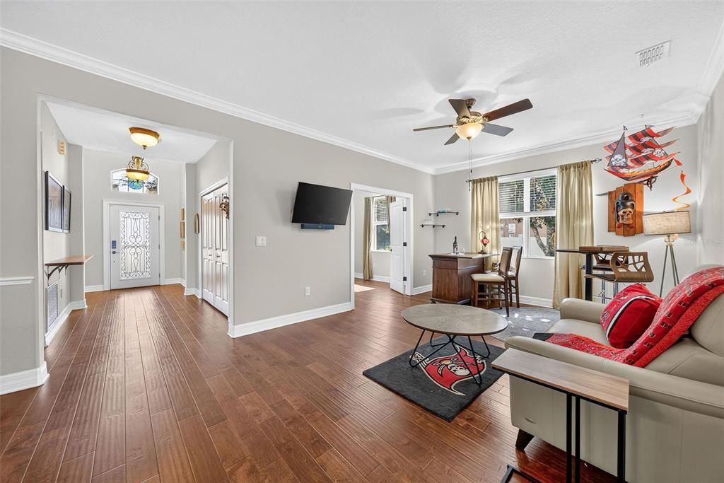 Active With Contract: $479,000 (3 beds, 3 baths, 2582 Square Feet)