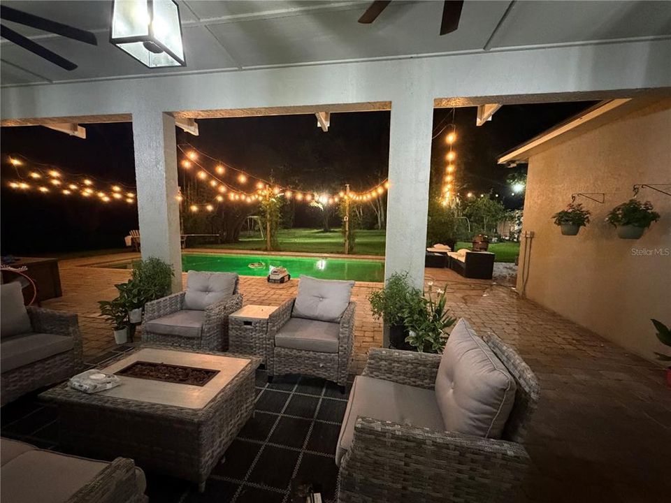 For Sale: $850,000 (4 beds, 3 baths, 2668 Square Feet)
