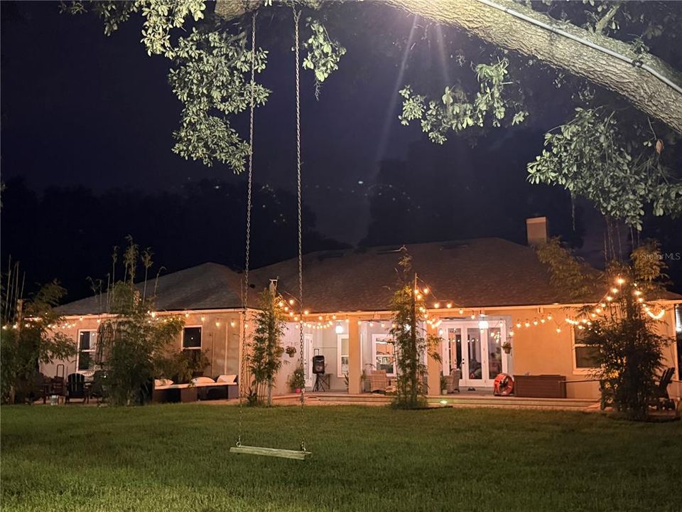 For Sale: $850,000 (4 beds, 3 baths, 2668 Square Feet)