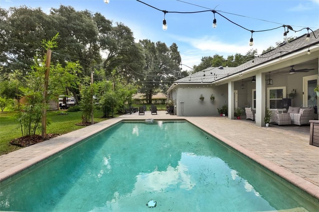 For Sale: $850,000 (4 beds, 3 baths, 2668 Square Feet)