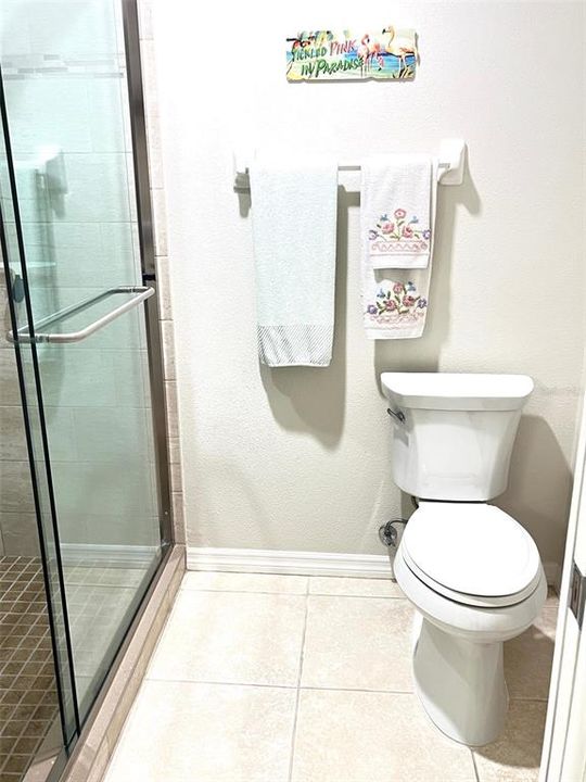 For Sale: $274,900 (2 beds, 2 baths, 1352 Square Feet)