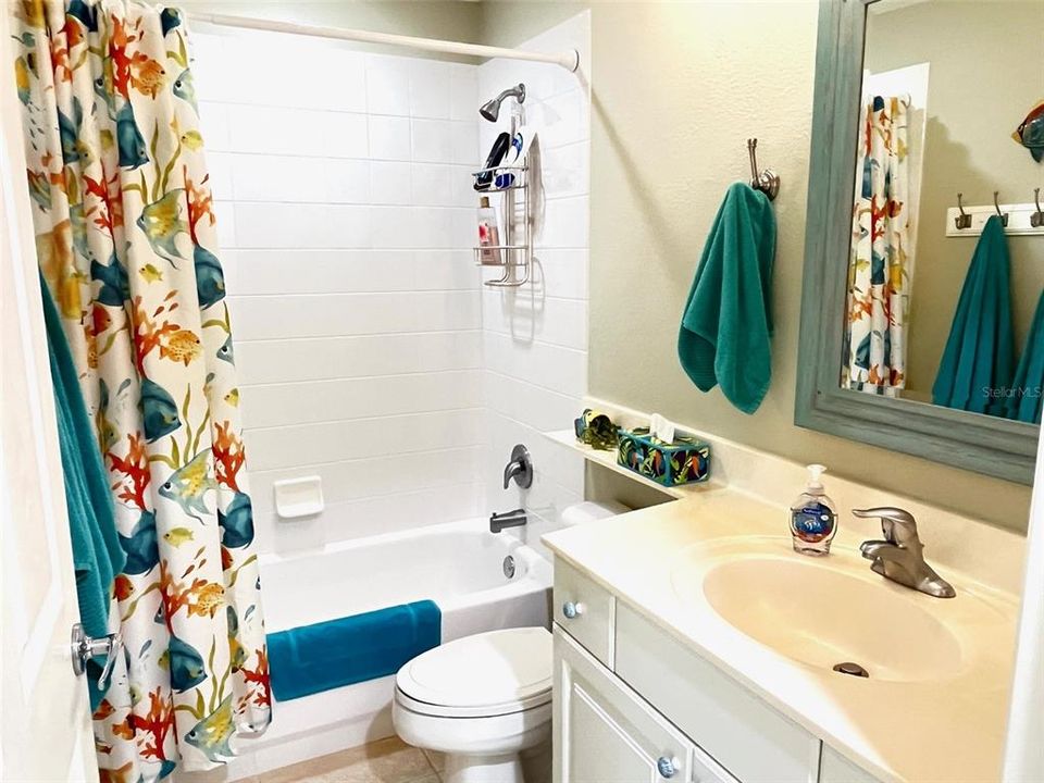For Sale: $274,900 (2 beds, 2 baths, 1352 Square Feet)