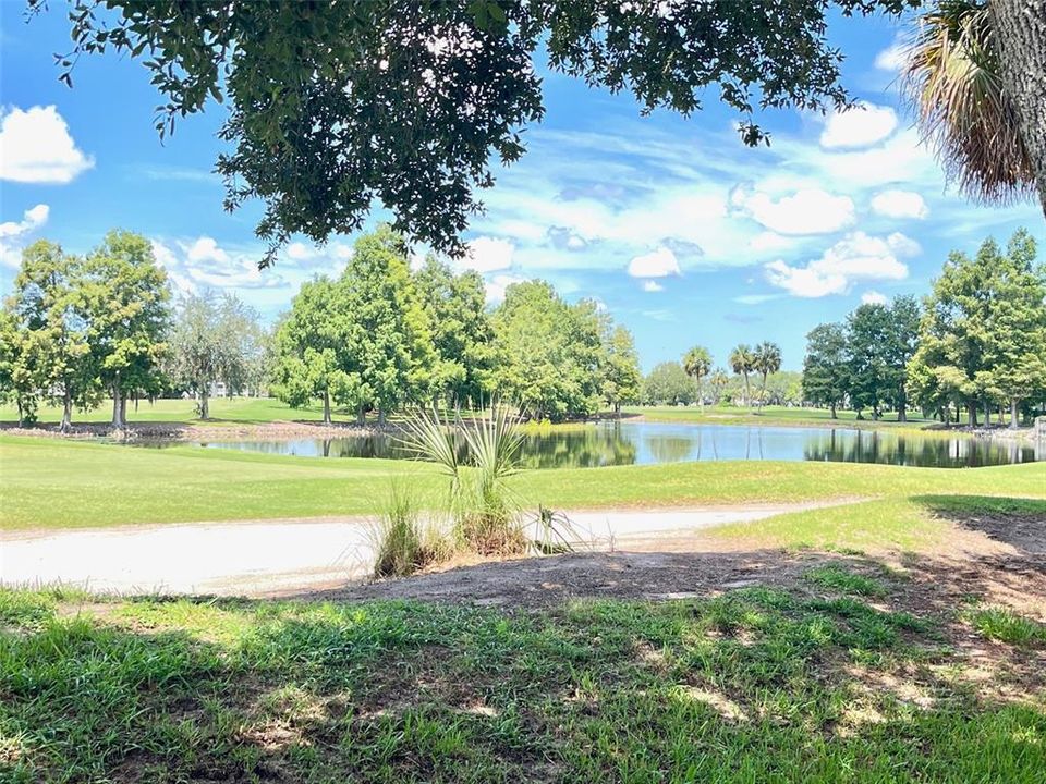 For Sale: $274,900 (2 beds, 2 baths, 1352 Square Feet)