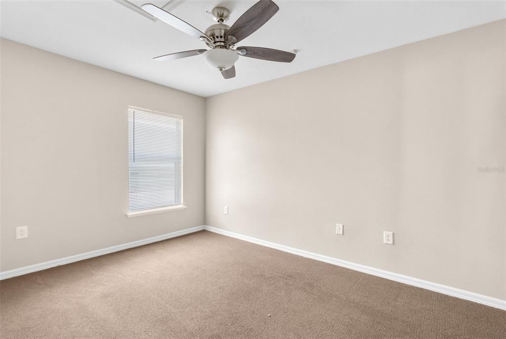 For Rent: $2,250 (3 beds, 2 baths, 1874 Square Feet)